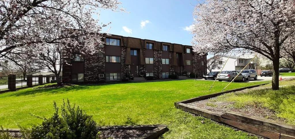 Joliet Condominiums