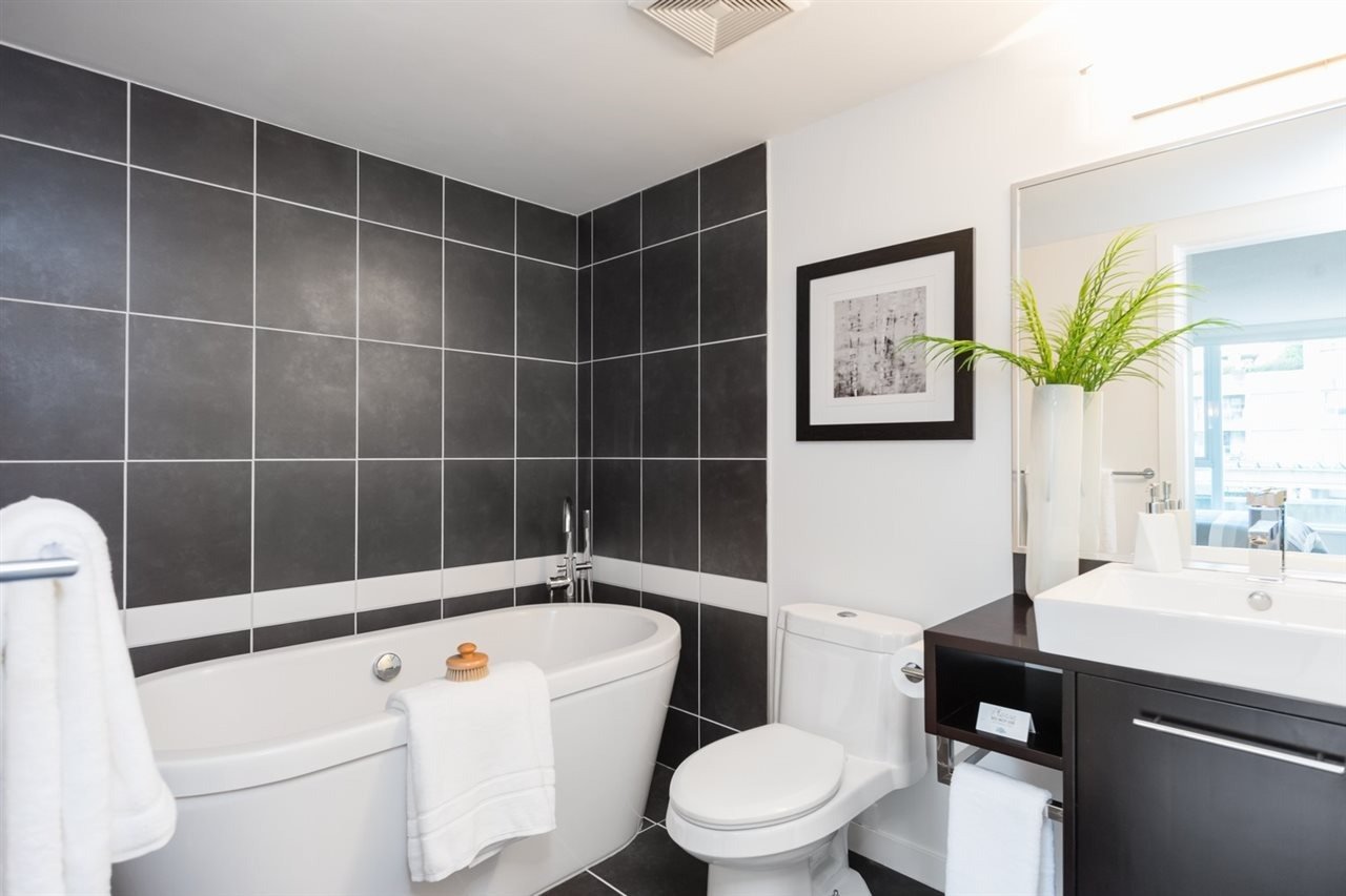 188 Keefer Pl, #503