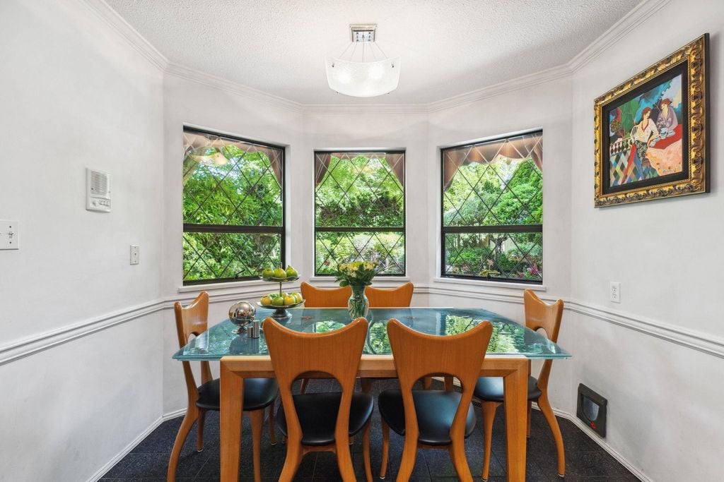 5195 Sapphire Pl