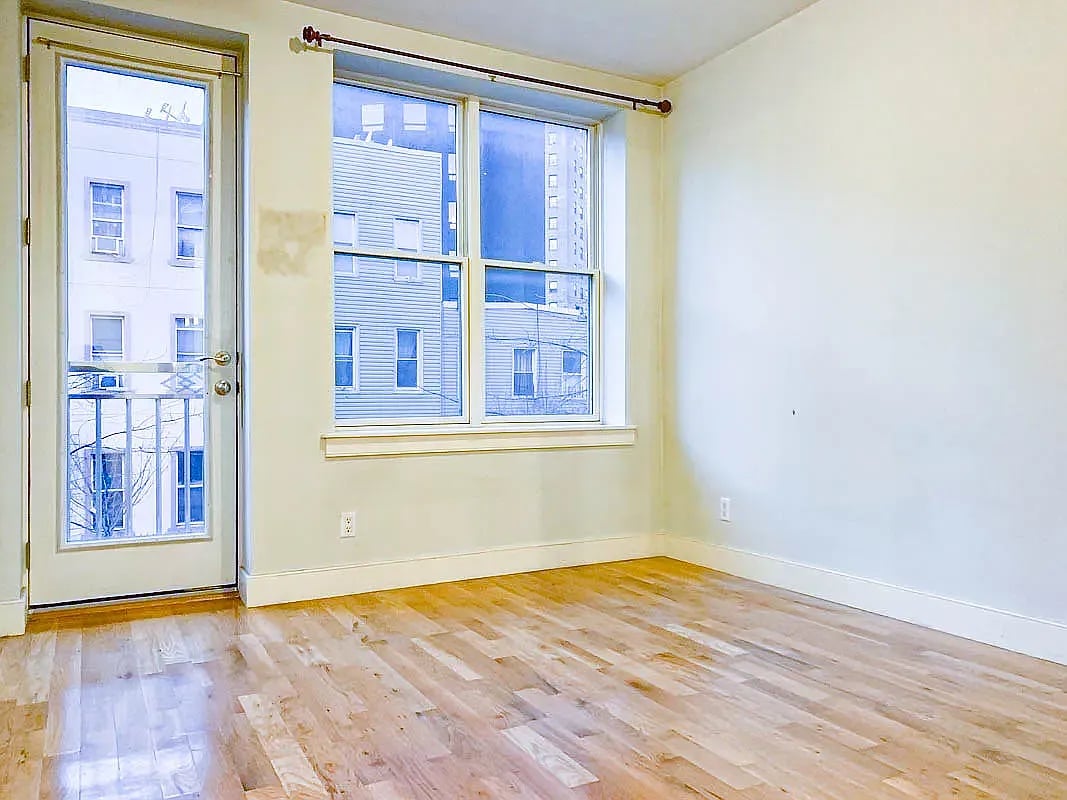 28 Fayette Street 3R