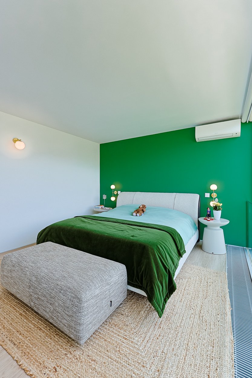 “The Green Villa” – Elegant Luxury Villa with Pool in Carnaxide, Oeiras