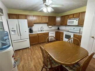 333 Dogwood Dr