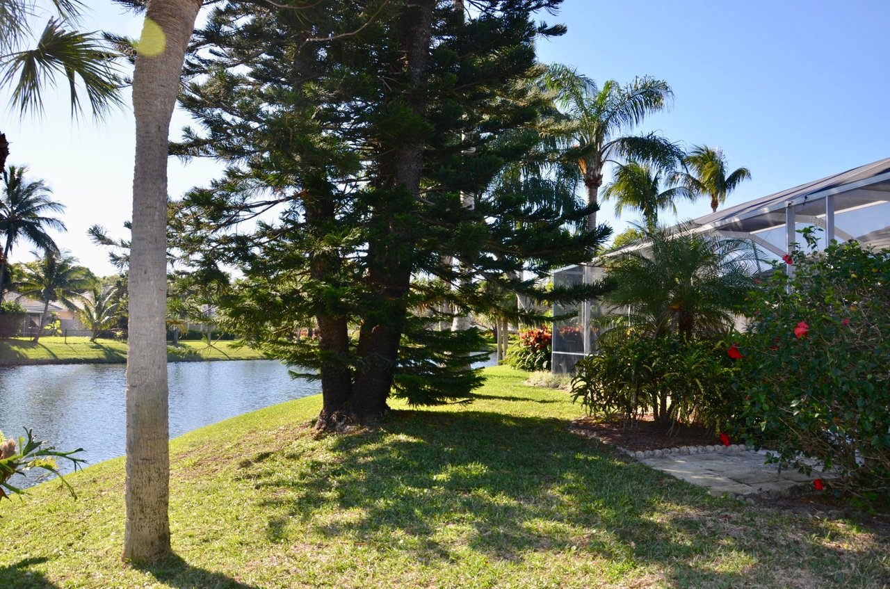 2015 Bedford Dr