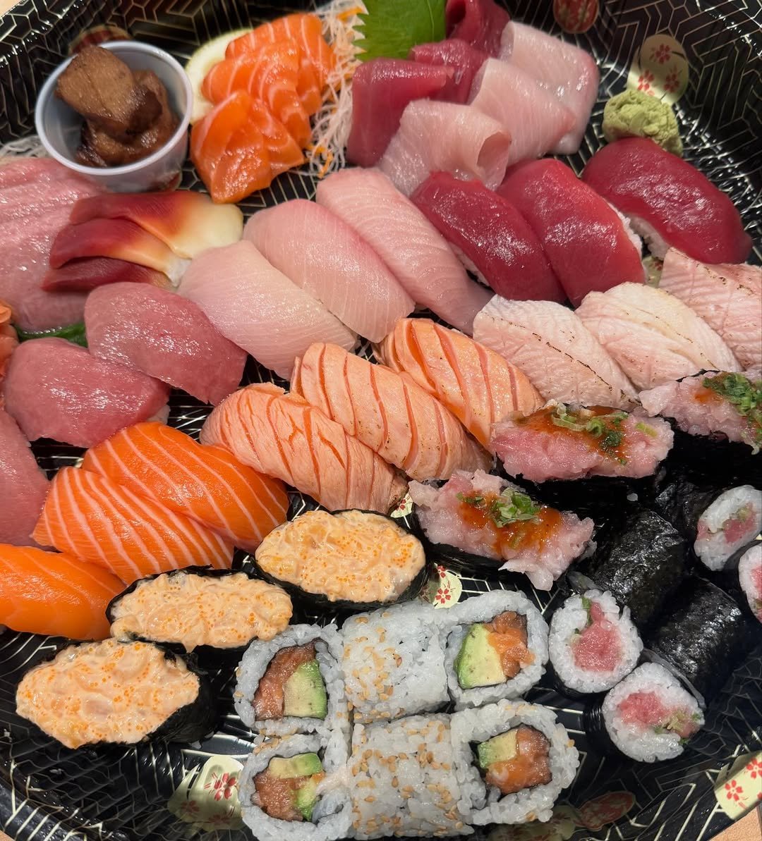 A Taste of Luxury in Wynwood: Caviar Bumps and Hand Rolls at Pari Pari