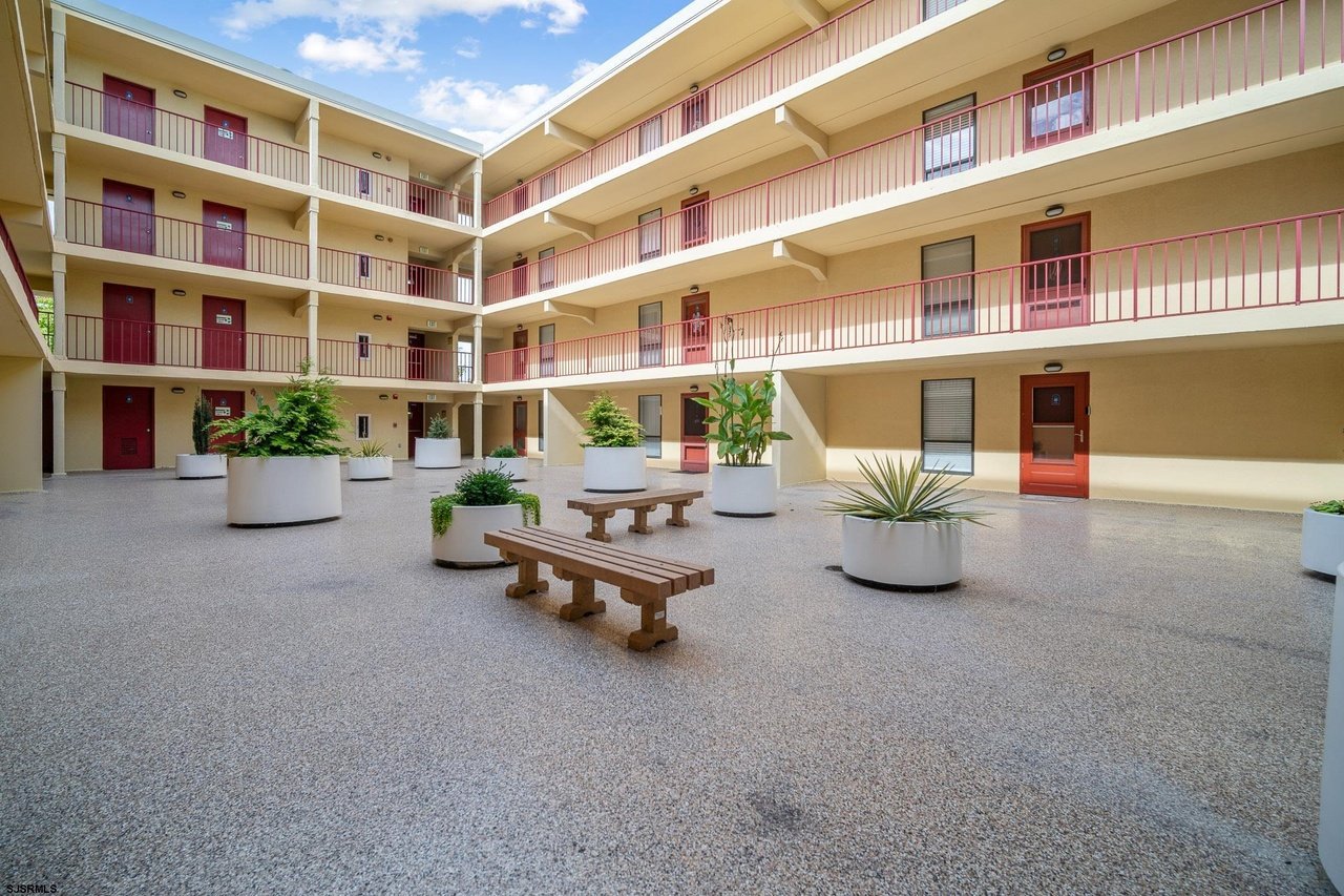 4540 W Brigantine Ave #N101