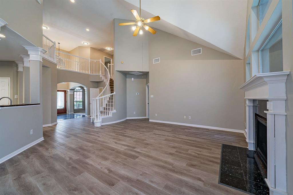 4422 Park Bend Dr