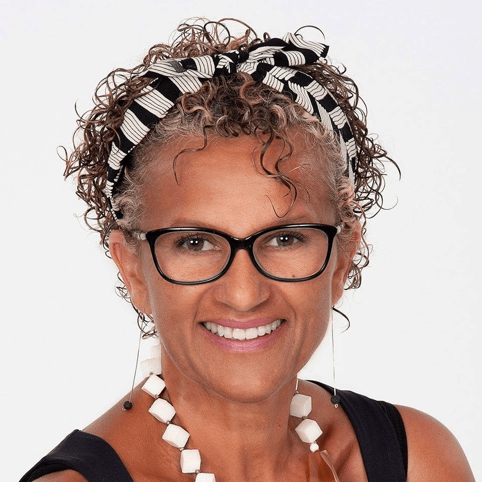 Esti Baughen Sarasota FL, Real Estate Agent Headshot