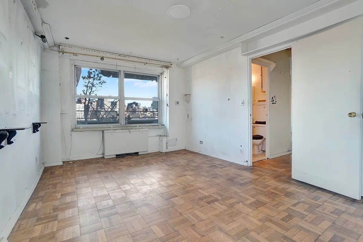 33 Greenwich Ave #11H