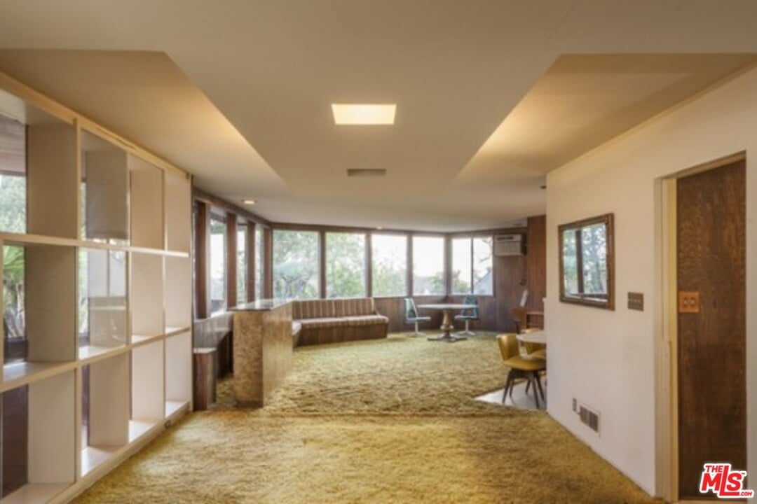 11492 Thurston Cir