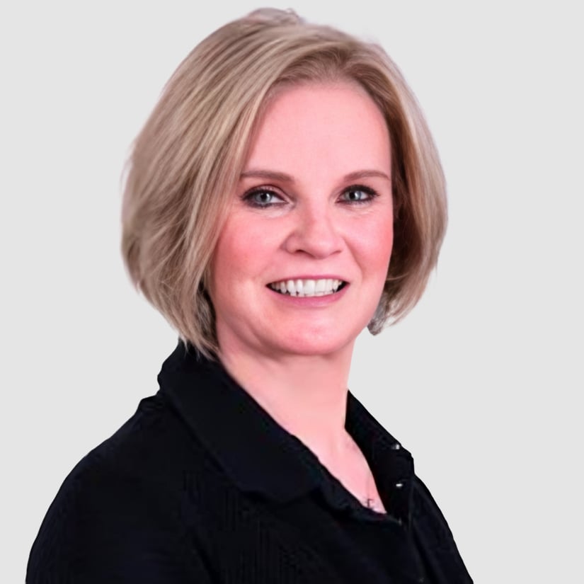 Mary Behrens St. Louis, MO Real Estate Agent Headshot