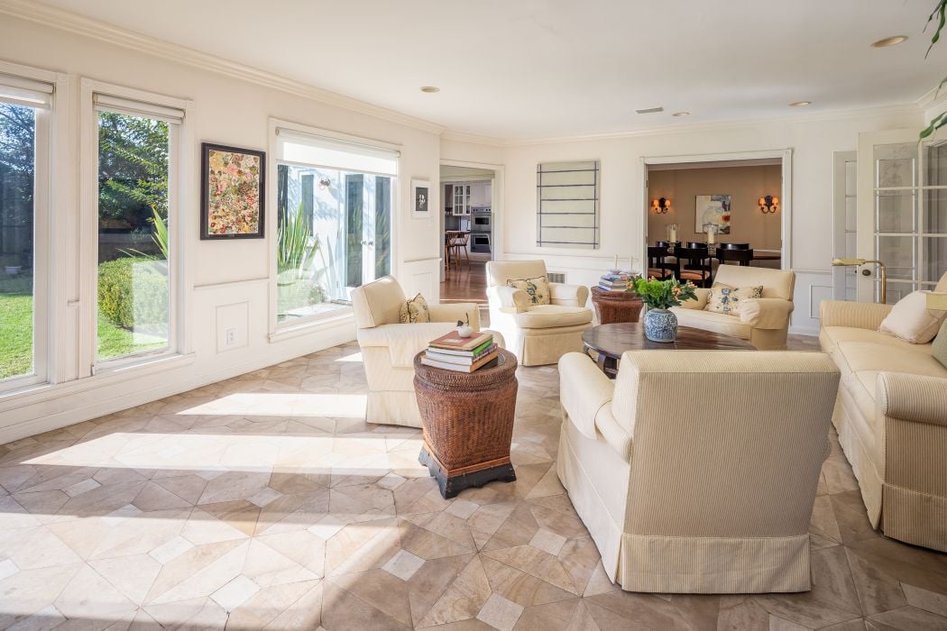 275 Bentley Cir