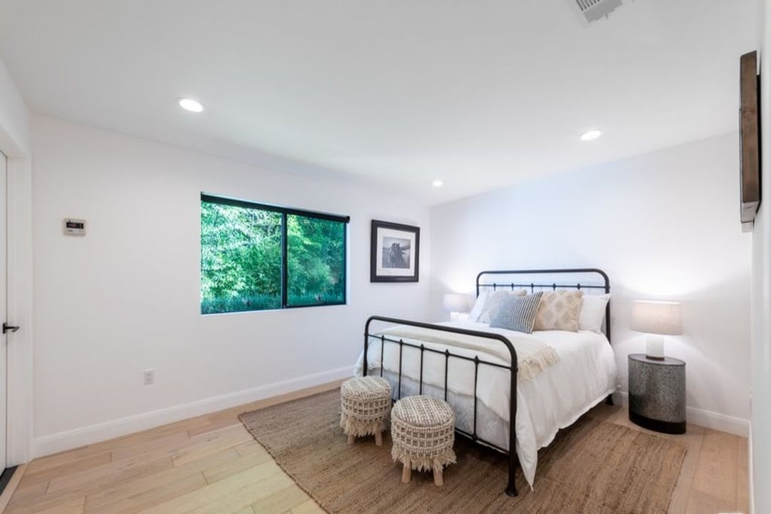 Golden Elysian, Benedict Canyon Dr, 90210