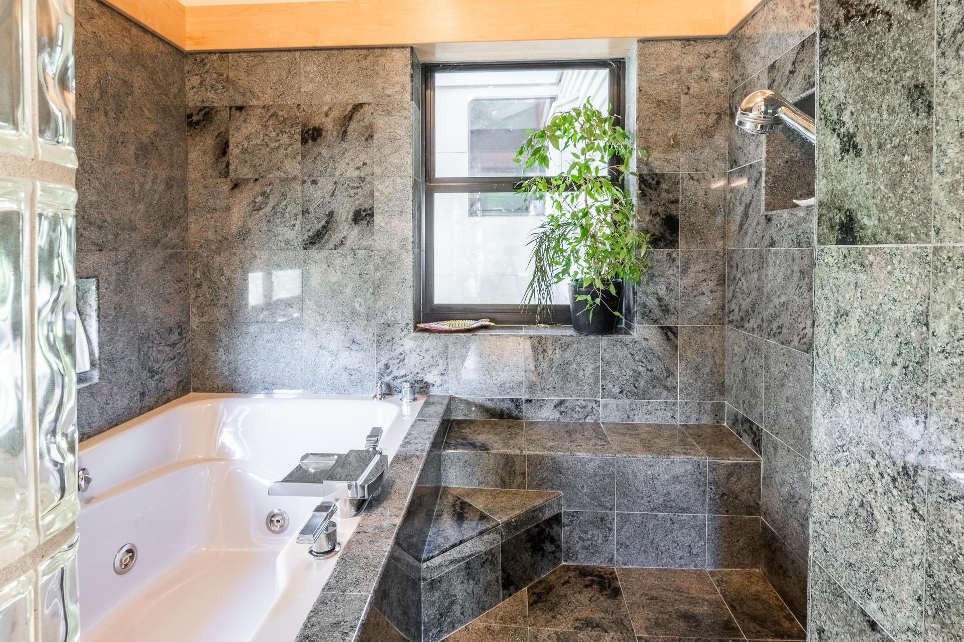 31 Juniper Ct