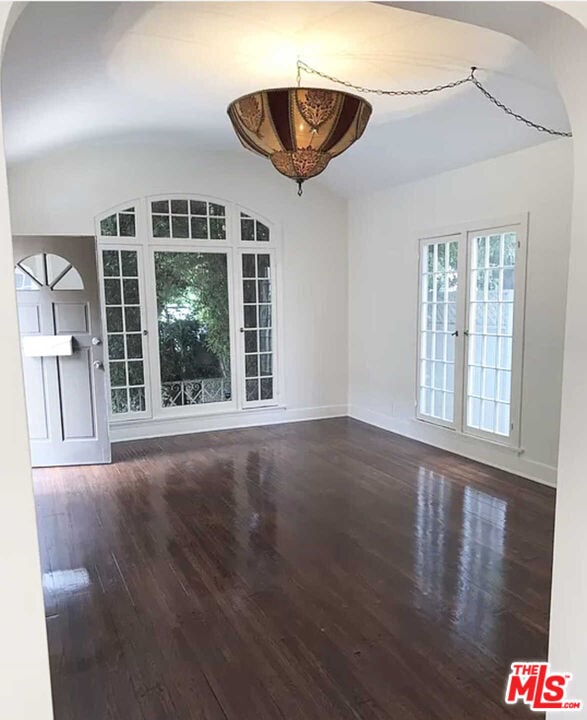 1020 N La Jolla Ave