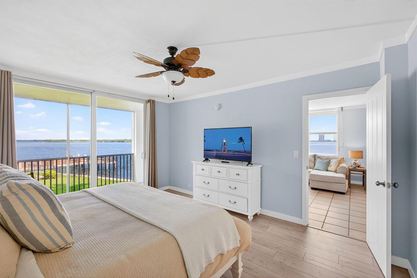 100 Paradise Harbour Boulevard #204