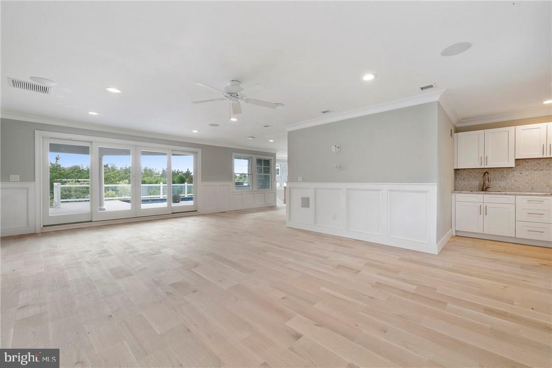 25 Long Beach Blvd, #A