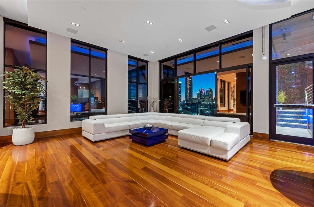 Introducing: The Champagne Penthouse – Downtown OKC’s Crown Jewel of Luxury Living - Wyatt Poindexter - The Agency