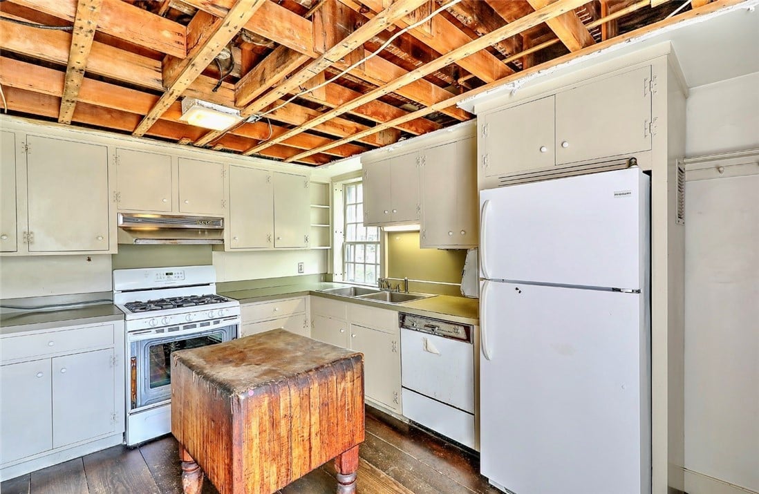 73 Transit St