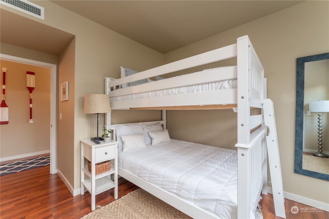 2220 W Woodin Ave #212
