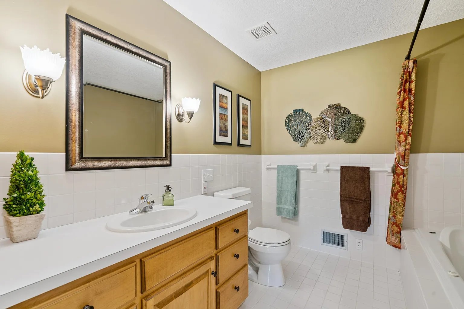 Walkout Townhouse with Main Floor Living, Nature Views