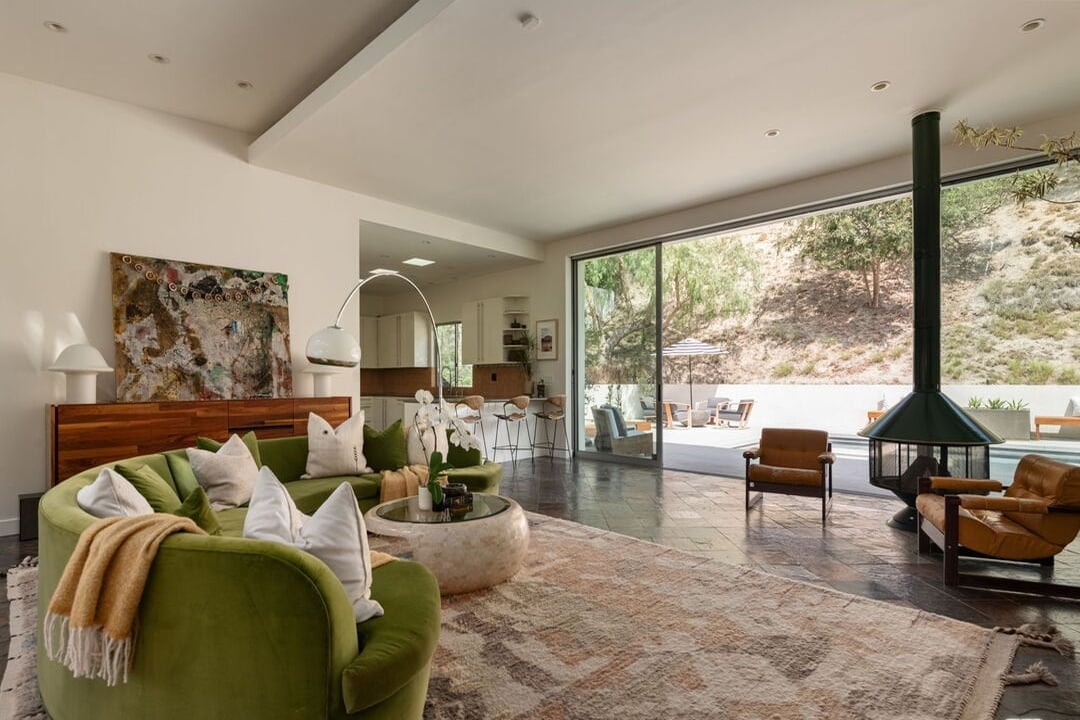 Northstar Pavilion, Amor Rd, 90046