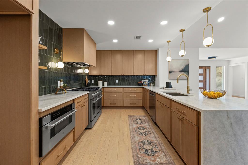 4008 Balcones Woods