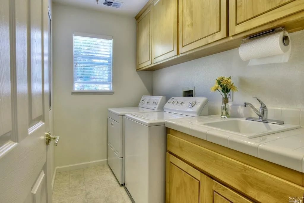 3 Ridge Ct