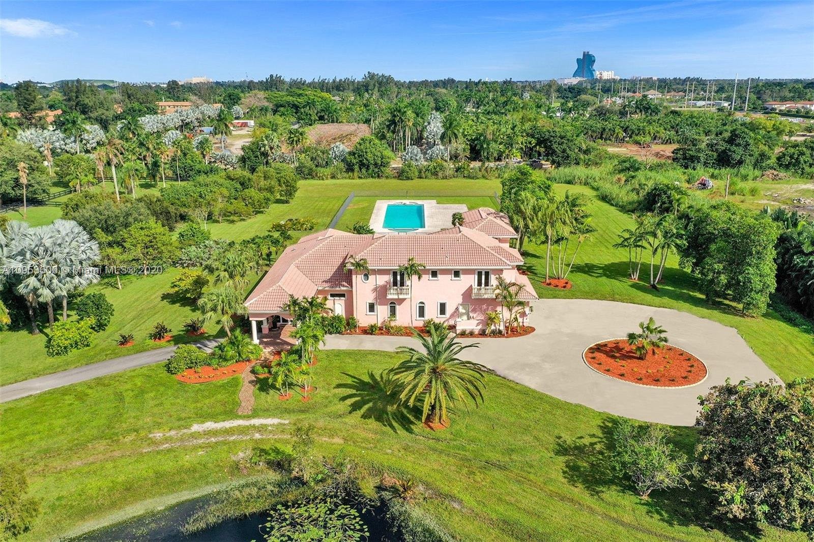 5100 SW 70th Ave