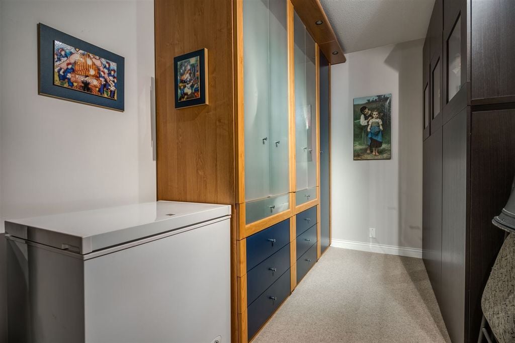 28 Whitecap Ct