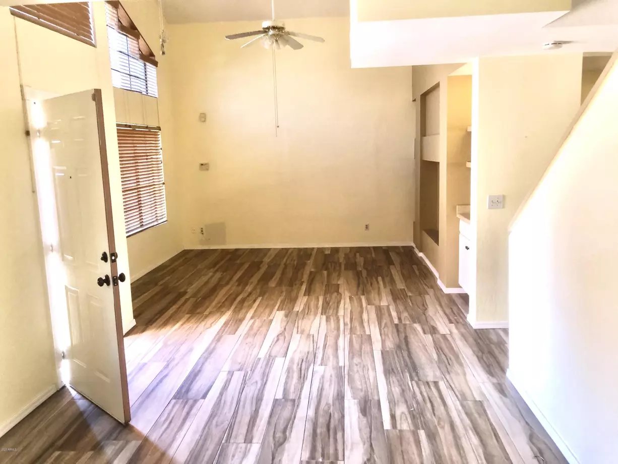 4546 E Villa Theresa Dr