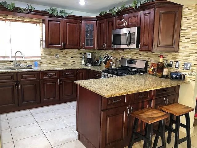 105 Blue Heron Ln
