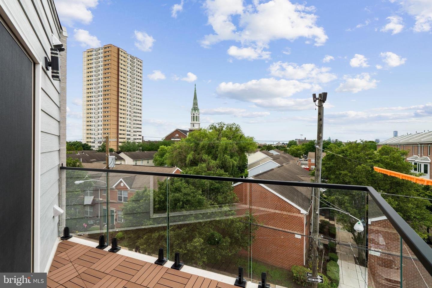 246 Montrose St, Philadelphia, PA 19147
