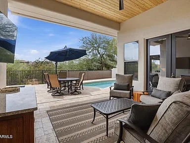 5311 E Gray Wolf Trail