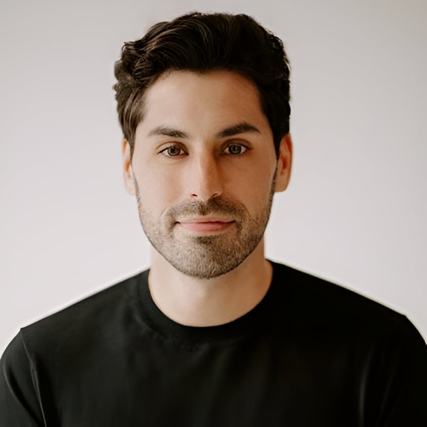 Alexander Purewal Los Angeles & Orange County, CA Real Estate Agent Headshot