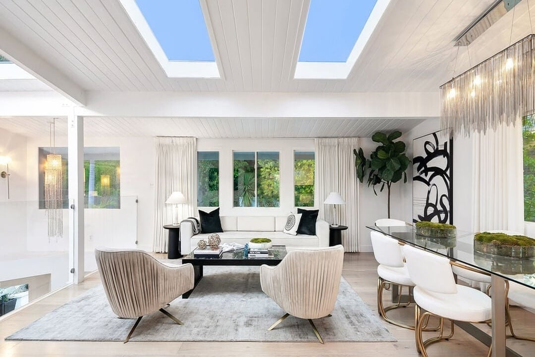 Halo Manor, Braeridge Dr, 90210