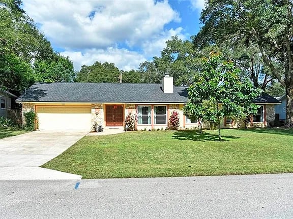 363 Banyan Dr