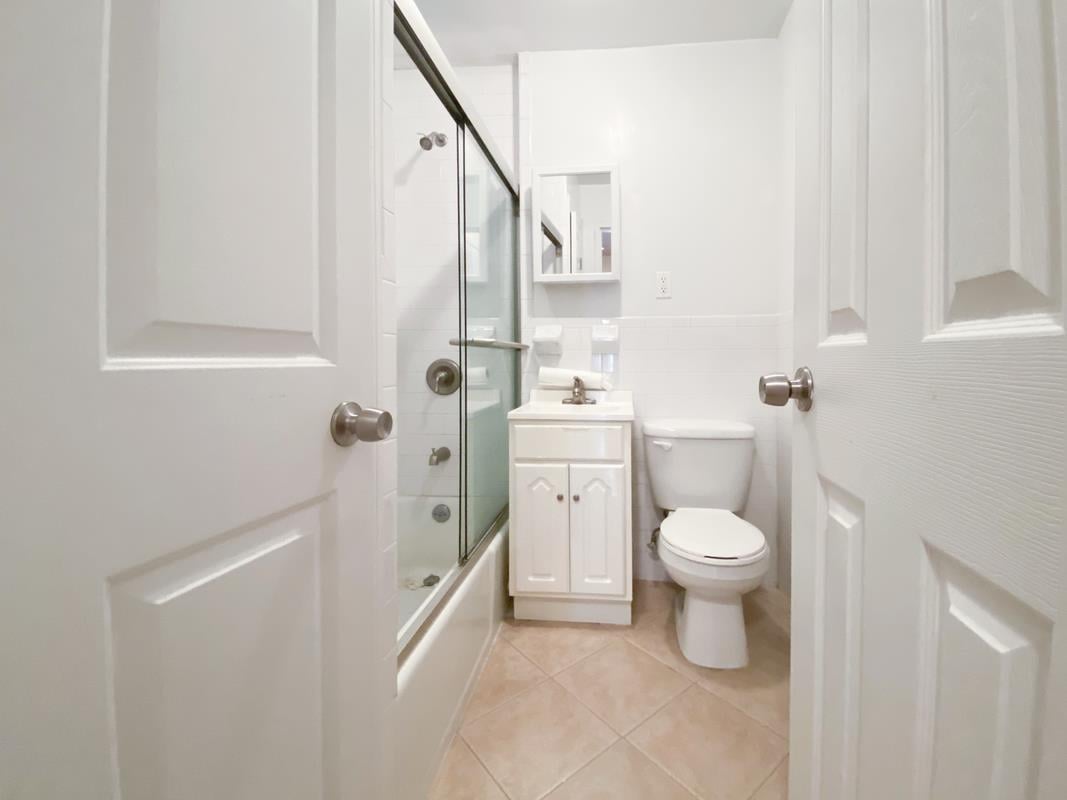 206 East 81st Street, Apt 2-A