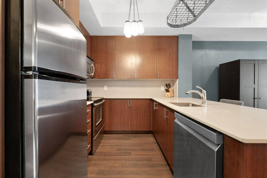 560 Front Street West, Suite 621