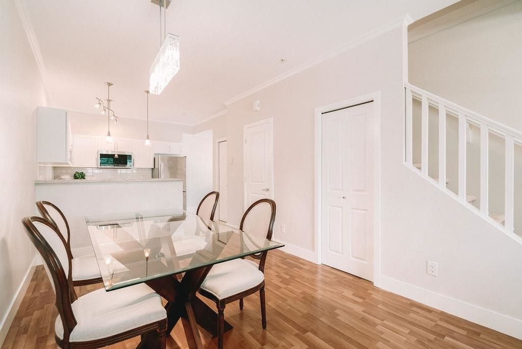 4468 Albert St, #307