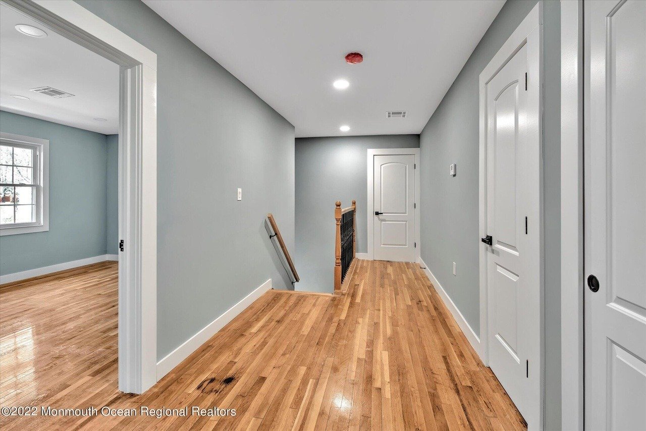 36 Kensington Dr