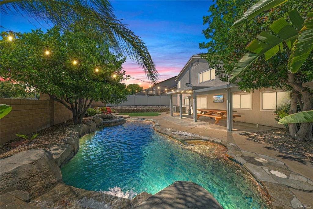 23548 Moutain Breeze Dr, Murrieta