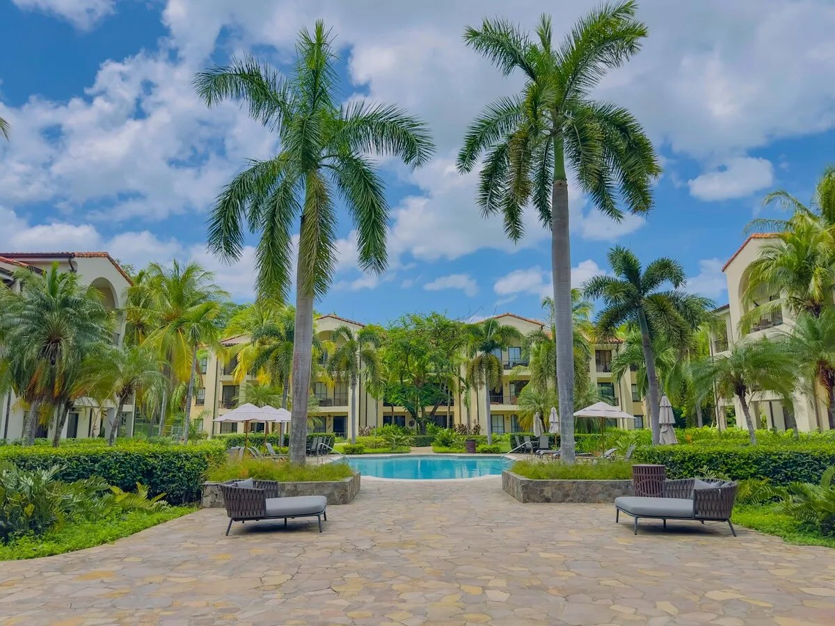 Pacifico Townhouse #101