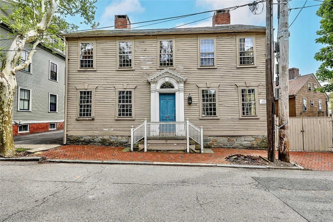 73 Transit St