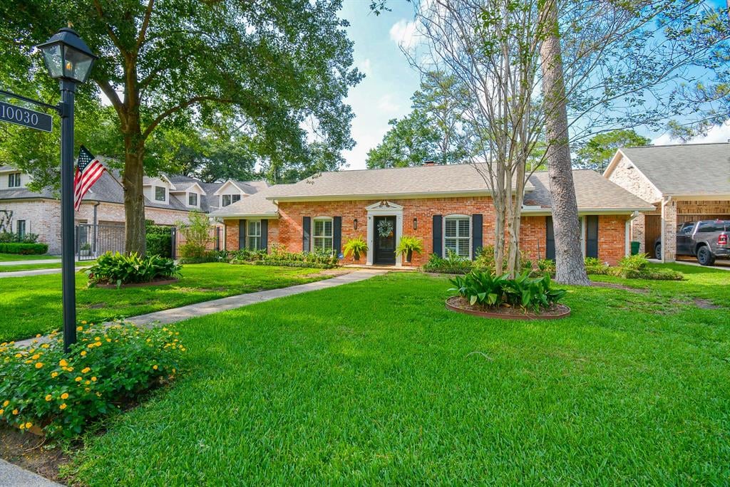 10030 Cedar Creek Dr