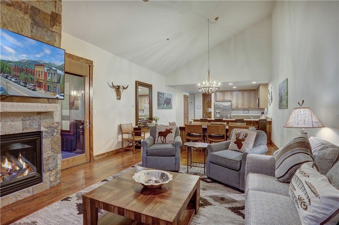 42 Snowfalke Dr, #608