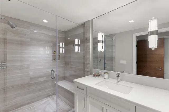 6897 Grenadier Blvd 704