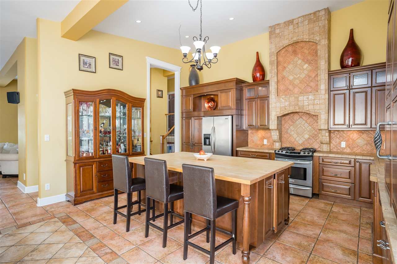 1506 BRdview Ct