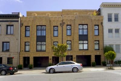 2957 Pacific Ave