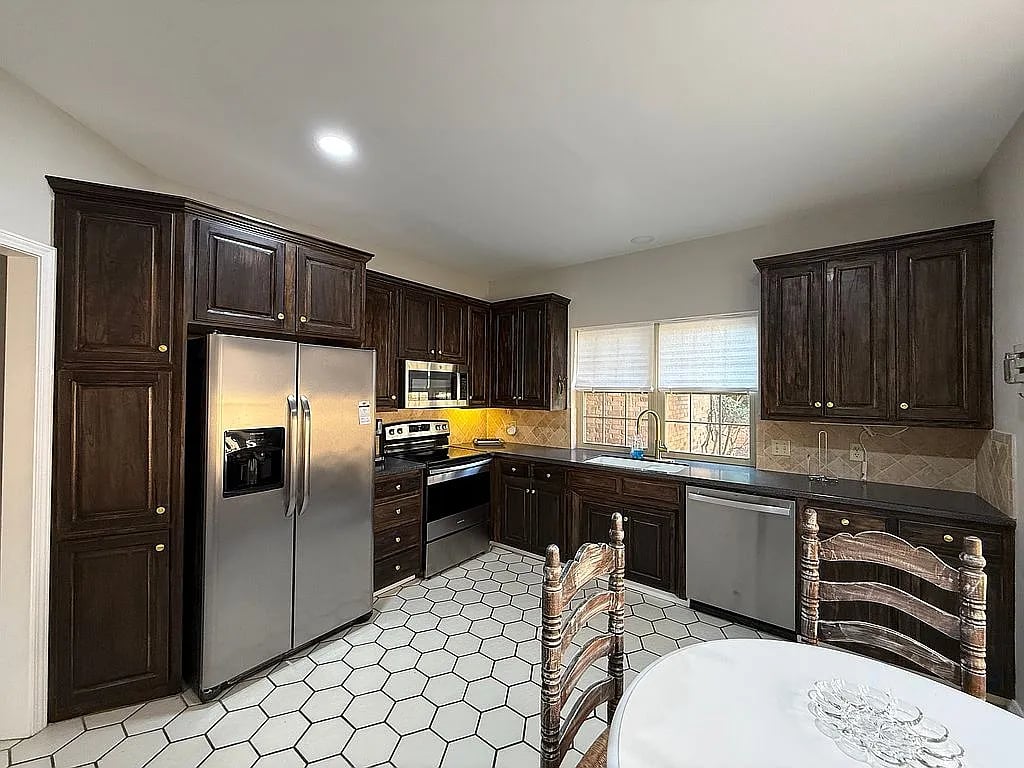 1514 Cynthia Ln