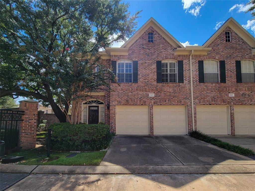 5807 Inwood Park Ct